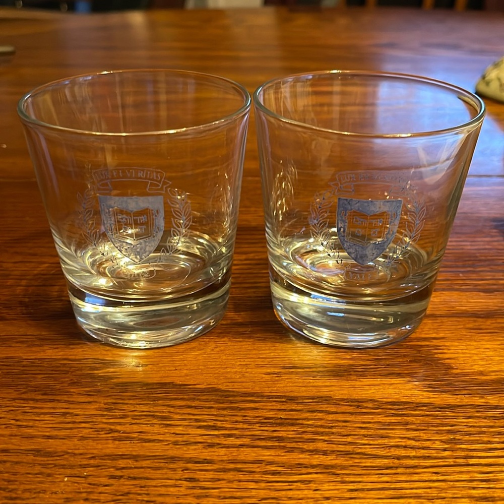 Set of 2 glasses